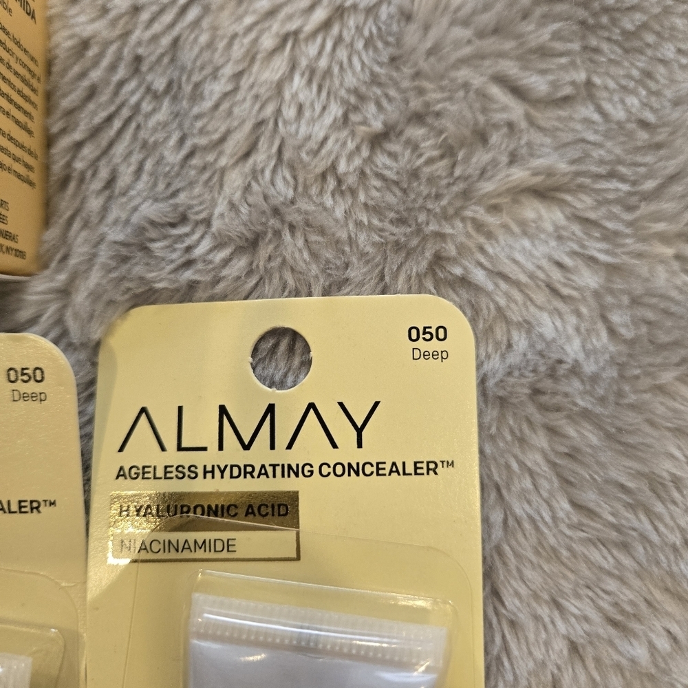 Lot Of 12 Piece Beauty Products - Covergirl Almay And Maybelline New - Picture 6 of 12